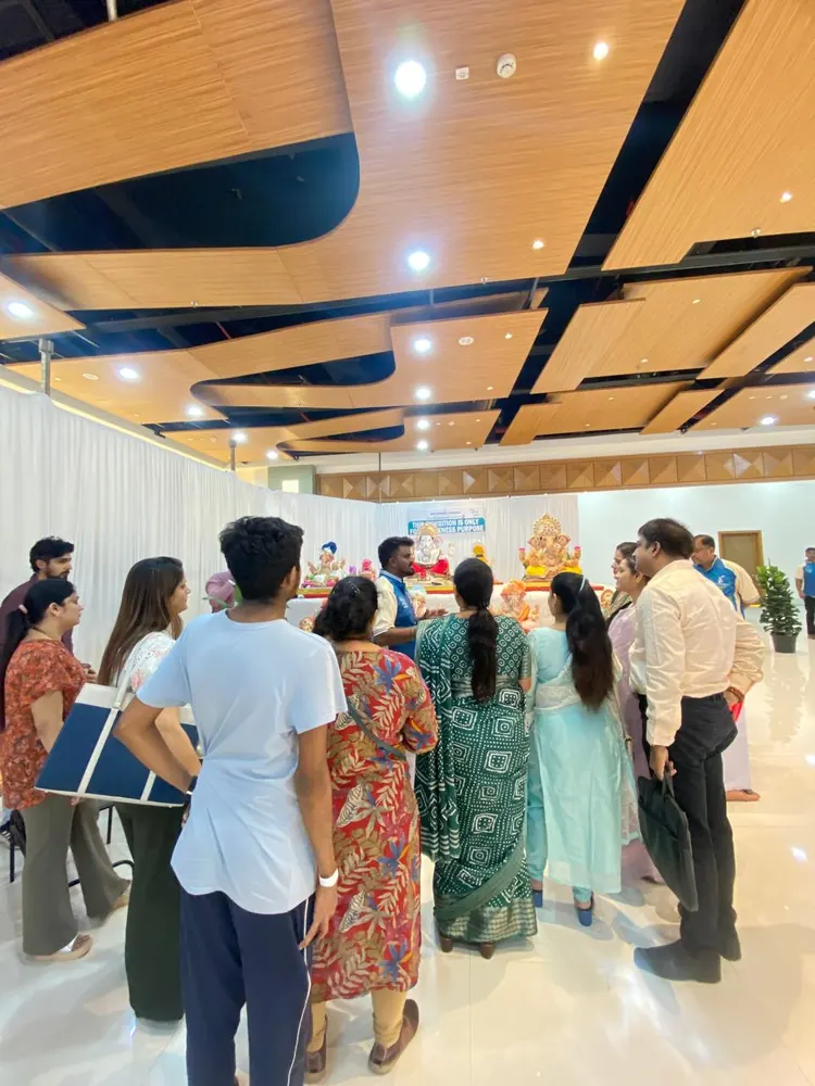 Families making Ganpati enquiries at Devta's Mira Road stall